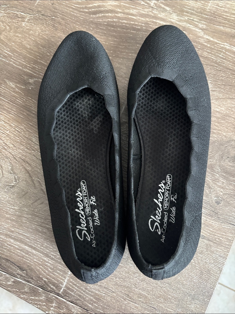 Skechers Women’s Black Slip-On Comfort Flats